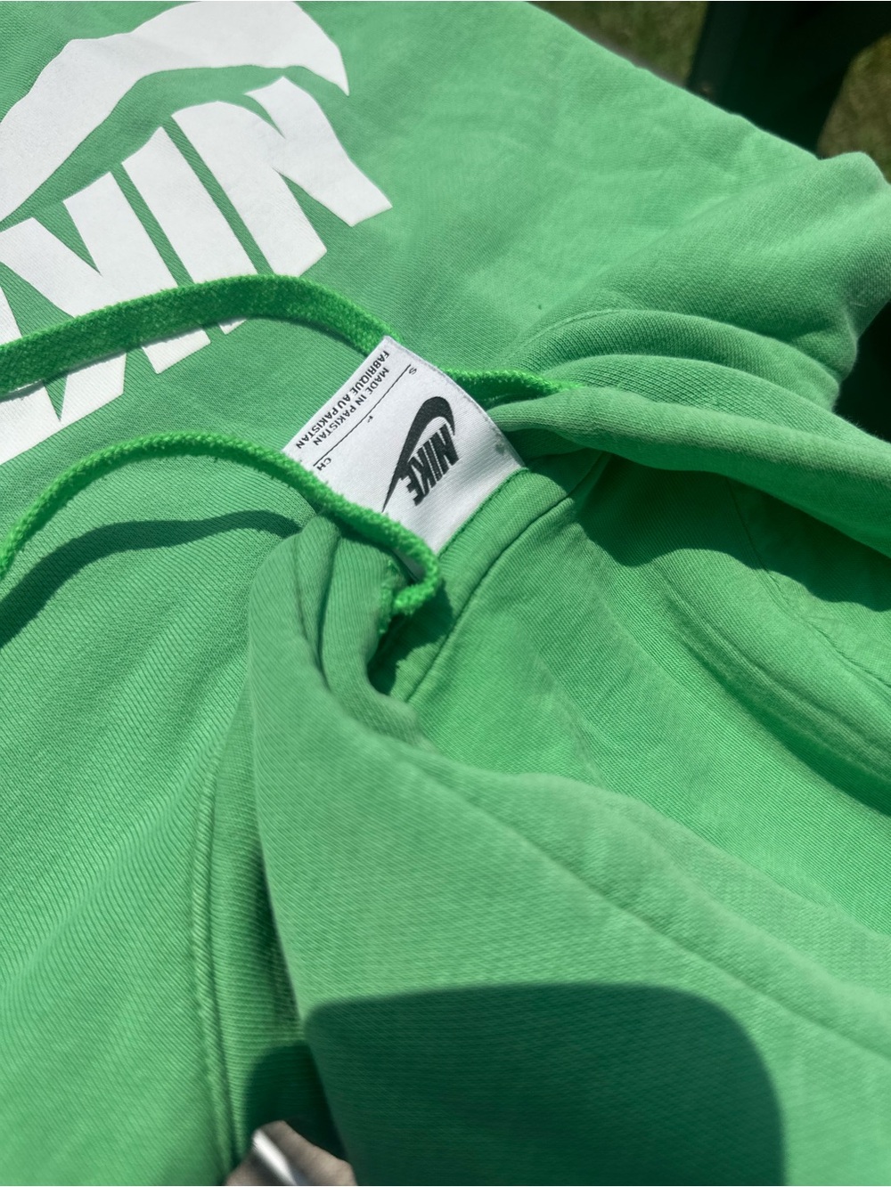 Nike Green Crewneck Sweatshirt with White Swoosh - Picture 4 of 4